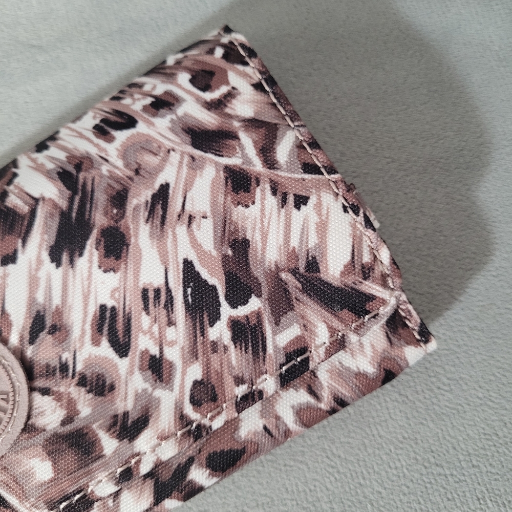 Kipling Trifold Wallet - Picture 11 of 16